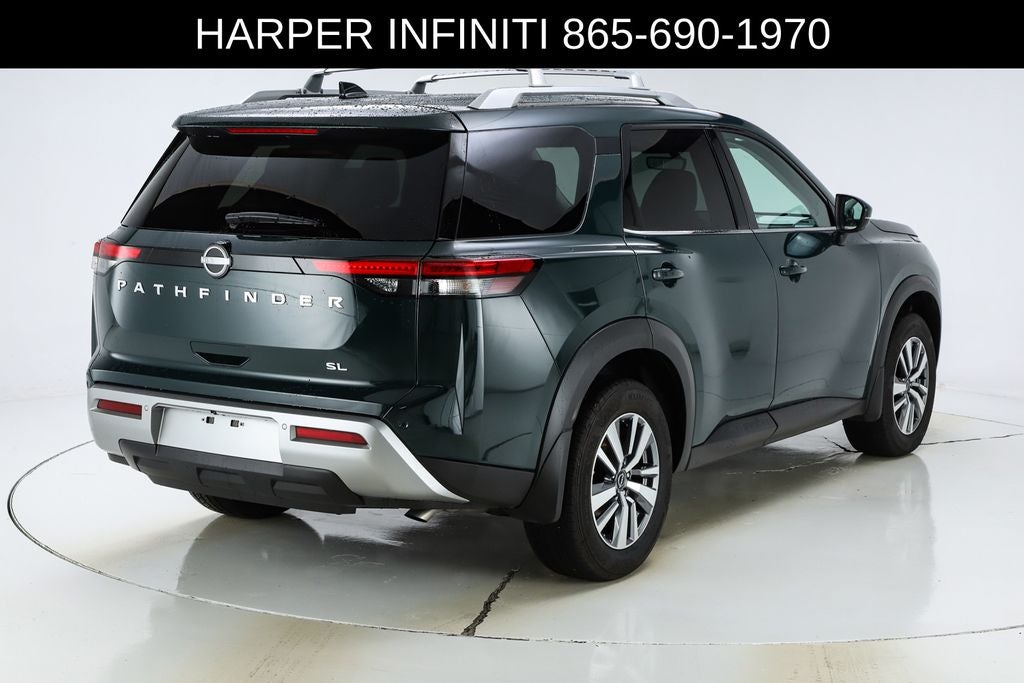 2025 Nissan Pathfinder SL