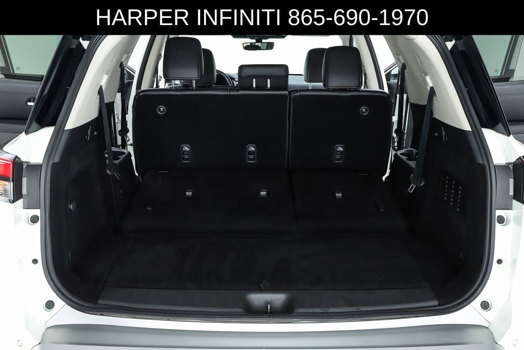 2023 Nissan Pathfinder SL