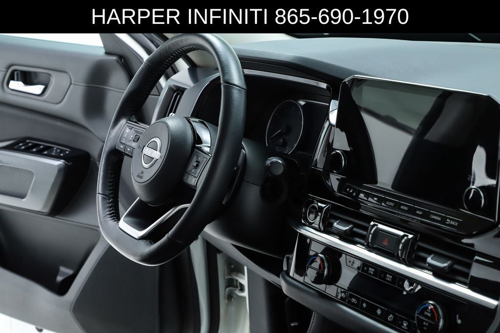 2023 Nissan Pathfinder SL