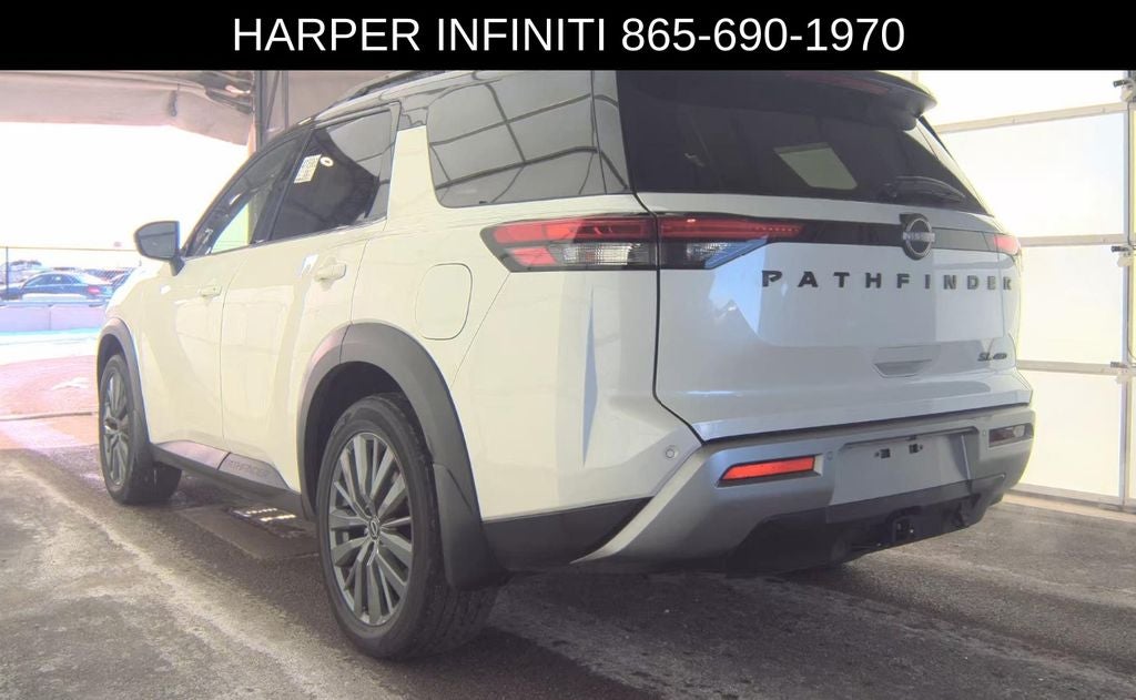 2023 Nissan Pathfinder SL