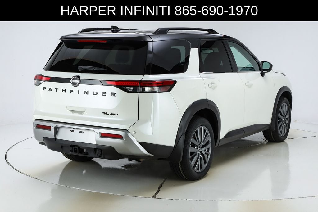 2023 Nissan Pathfinder SL
