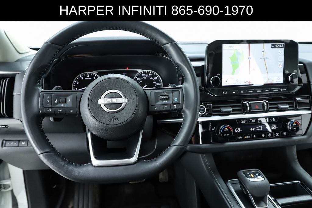 2023 Nissan Pathfinder SL