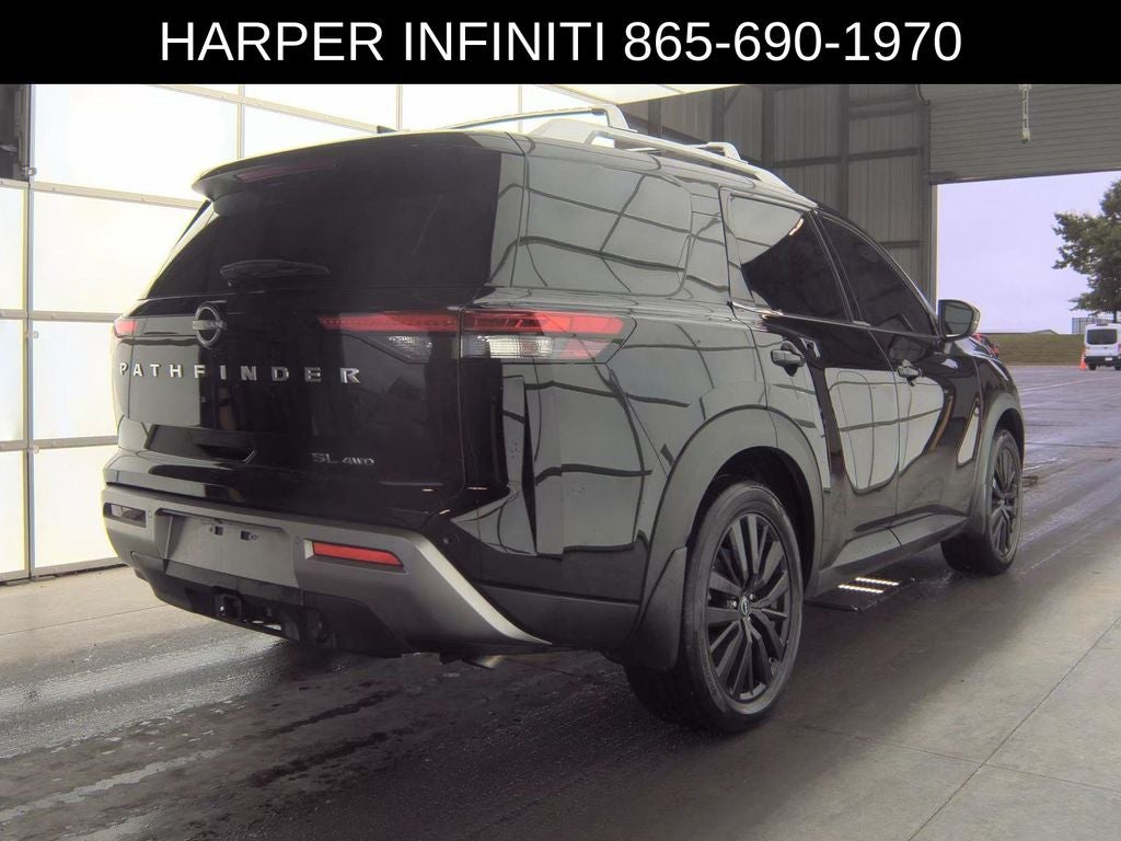 2024 Nissan Pathfinder SL