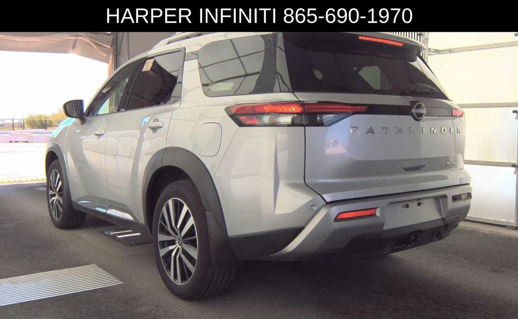 2025 Nissan Pathfinder Platinum