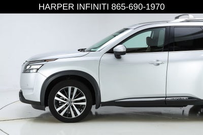 2025 Nissan Pathfinder Platinum