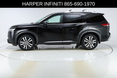 2023 Nissan Pathfinder Platinum