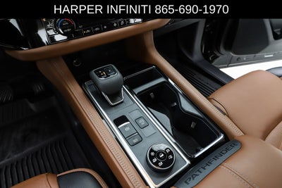 2023 Nissan Pathfinder Platinum