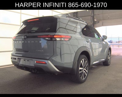 2023 Nissan Pathfinder Platinum