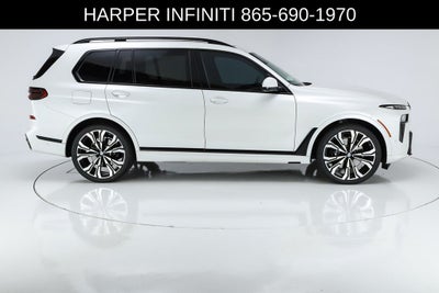 2024 BMW X7 xDrive40i