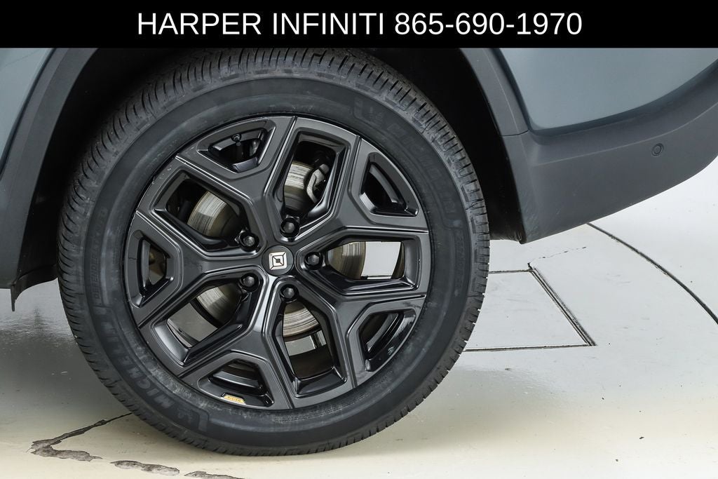 2024 Rivian R1S Adventure