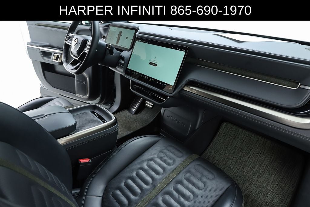 2024 Rivian R1S Adventure