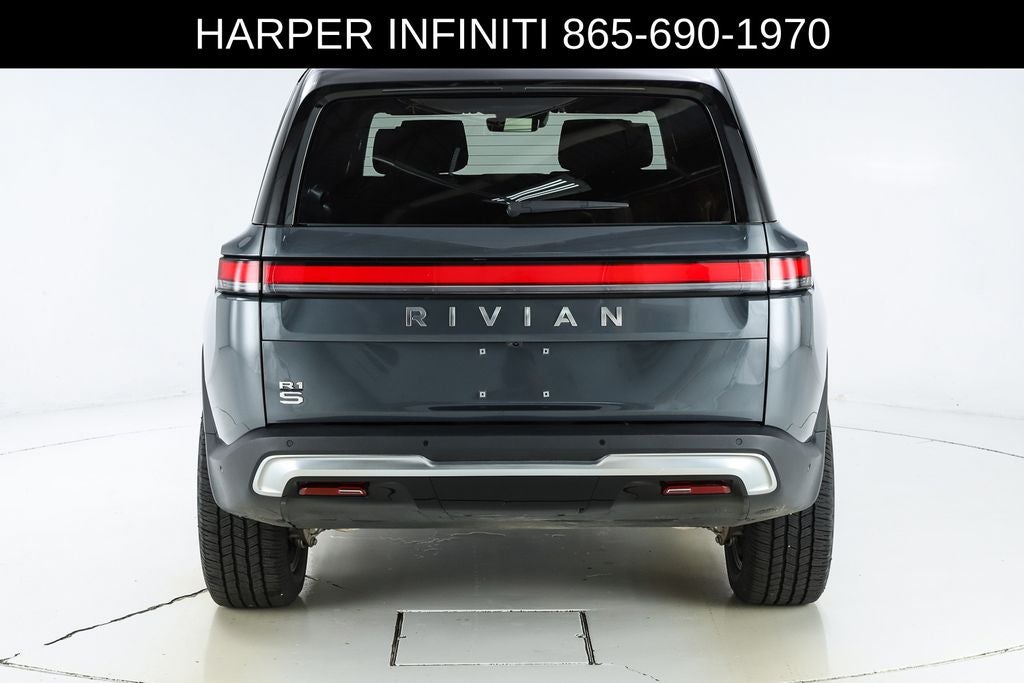 2024 Rivian R1S Adventure