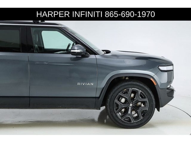 2024 Rivian R1S Adventure