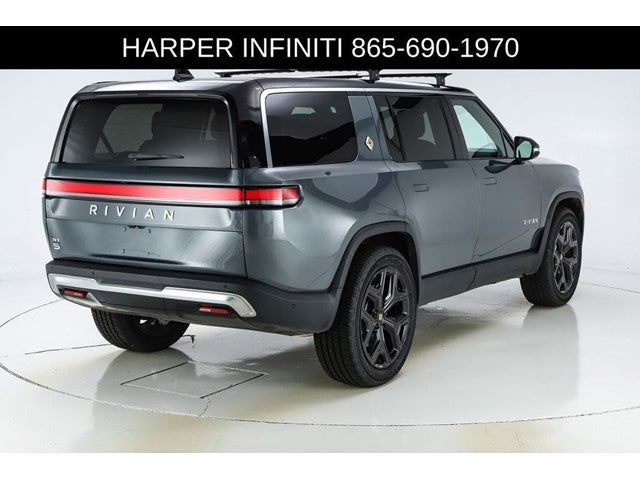 2024 Rivian R1S Adventure