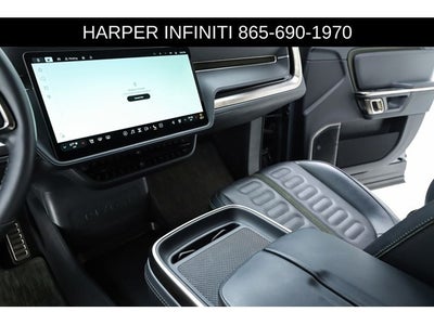 2024 Rivian R1S Adventure