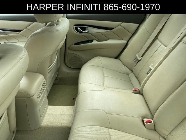 2015 INFINITI Q70 3.7
