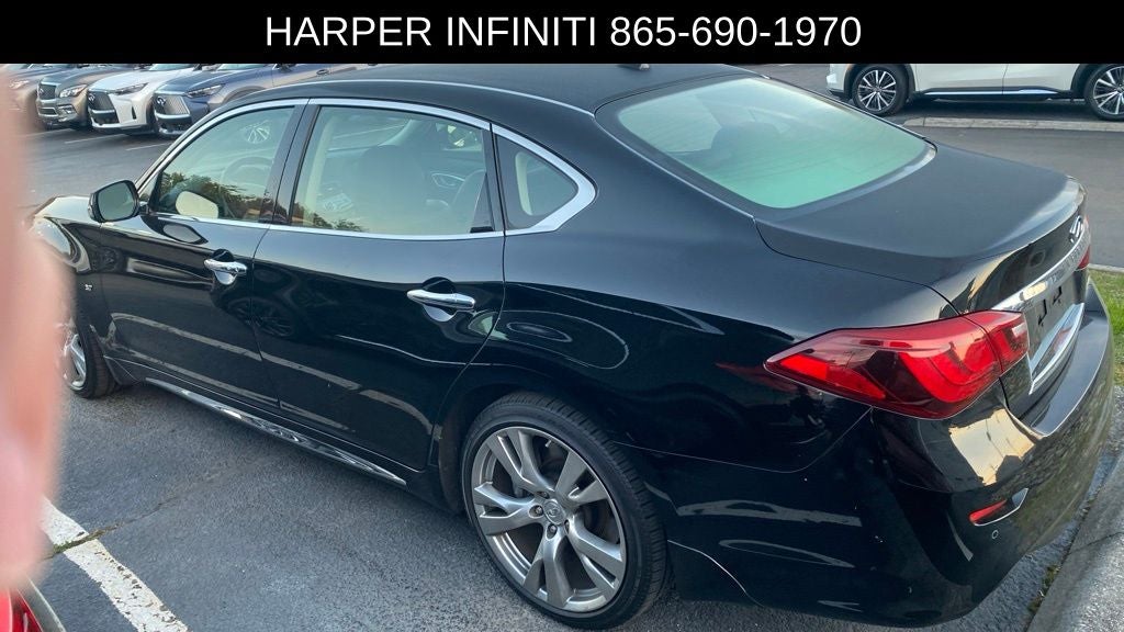 2015 INFINITI Q70L 3.7