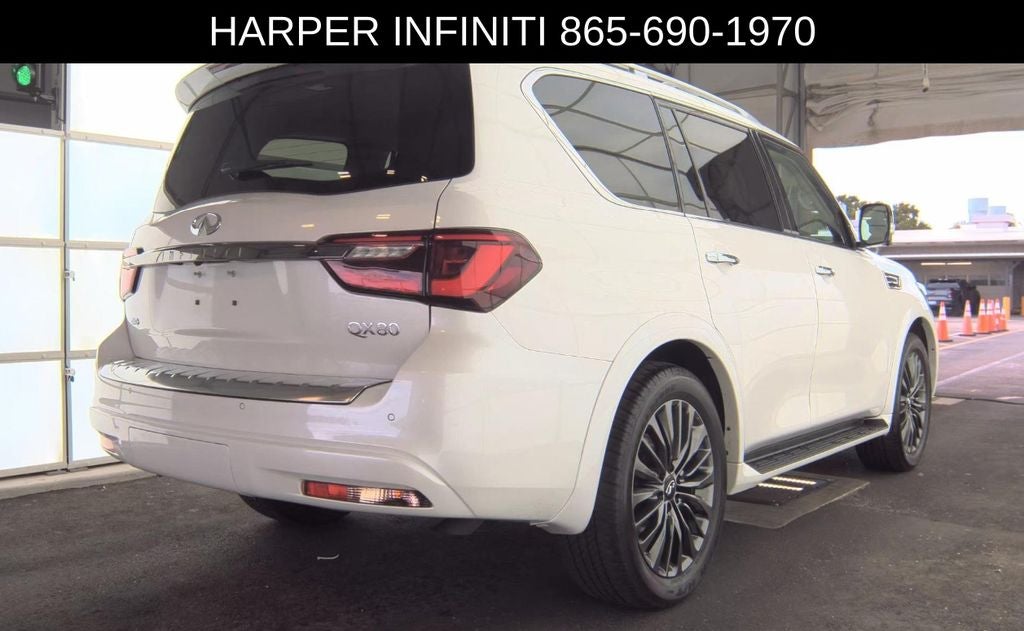 2024 INFINITI QX80 Premium Select