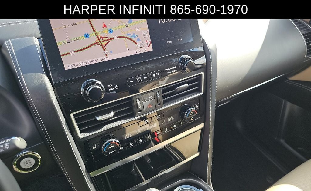 2024 INFINITI QX80 Premium Select