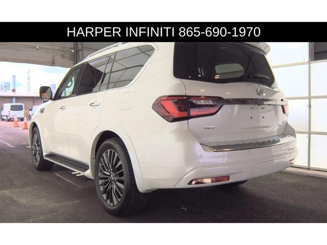 2024 INFINITI QX80 Premium Select