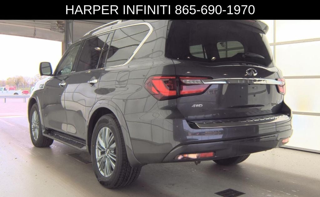 2024 INFINITI QX80 LUXE