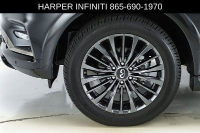 2024 INFINITI QX80 Premium Select