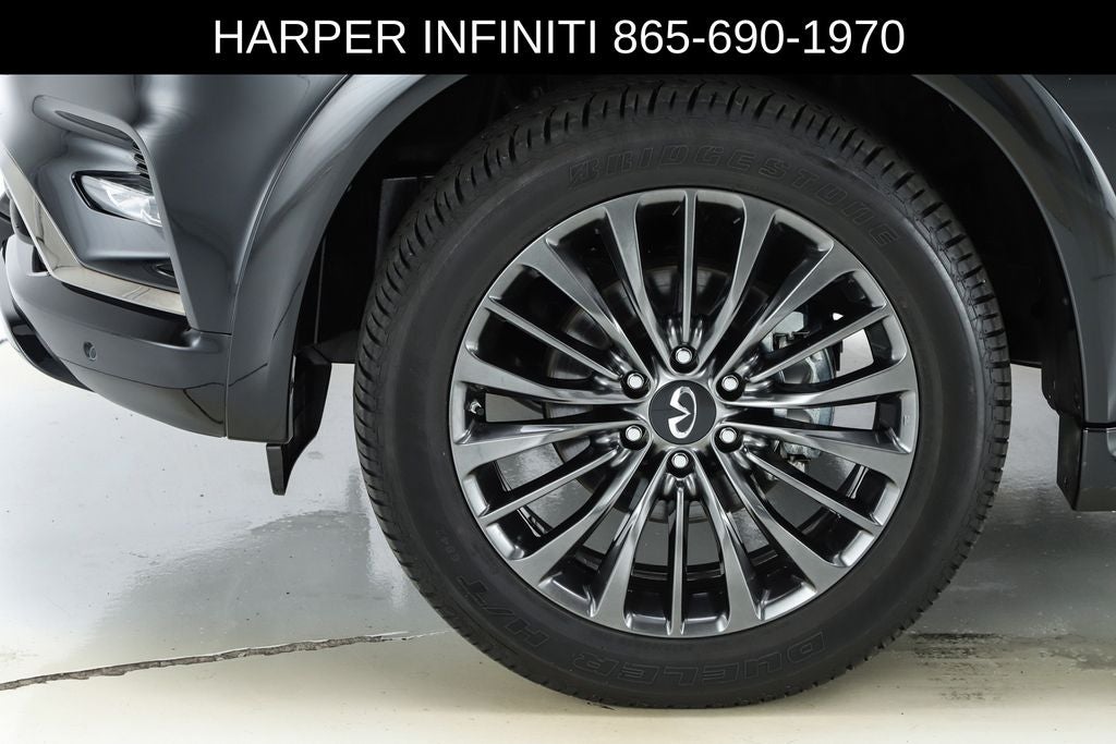 2024 INFINITI QX80 Premium Select