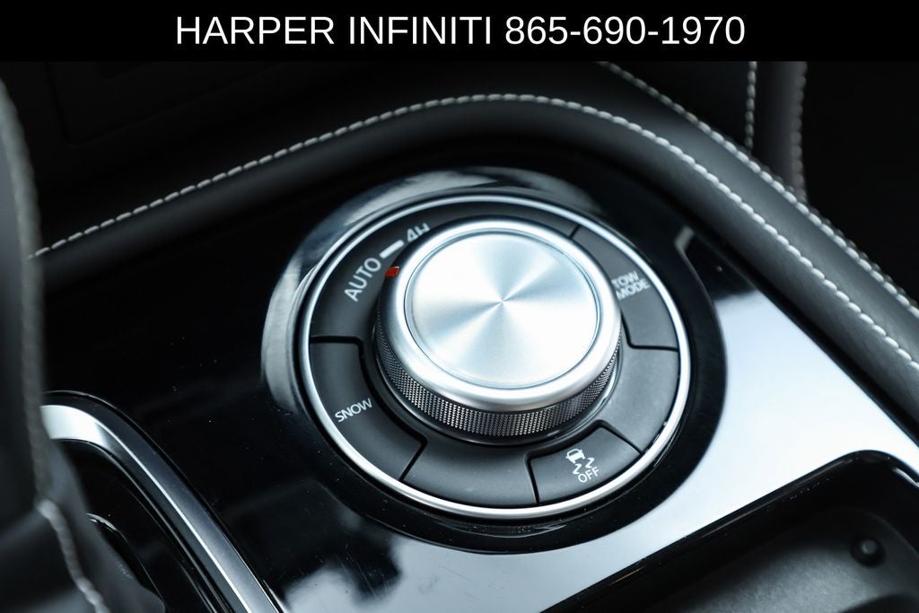 2024 INFINITI QX80 Premium Select
