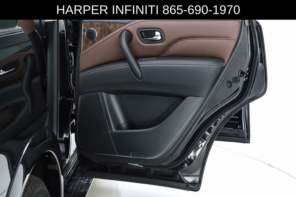 2024 INFINITI QX80 Premium Select