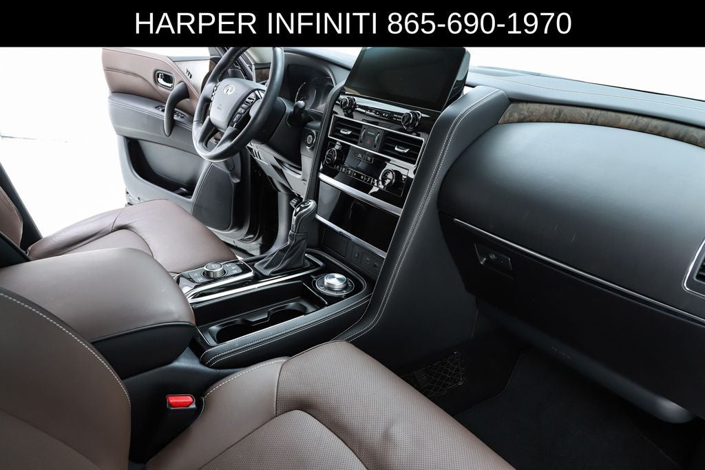 2024 INFINITI QX80 Premium Select