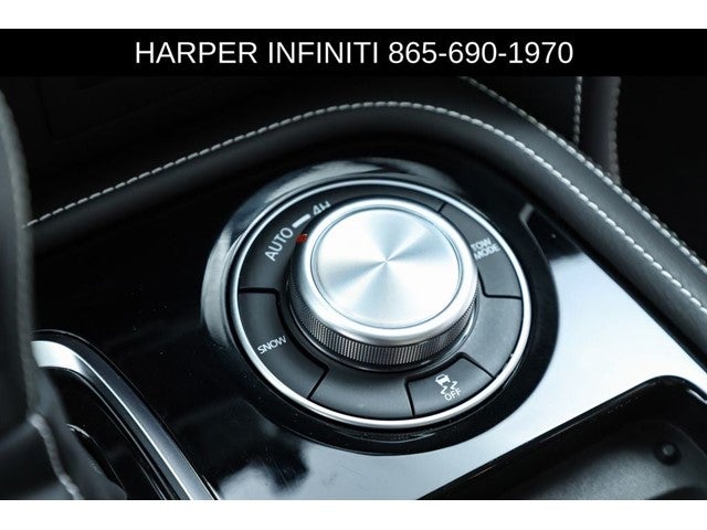 2024 INFINITI QX80 Premium Select