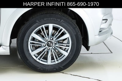 2023 INFINITI QX80 LUXE