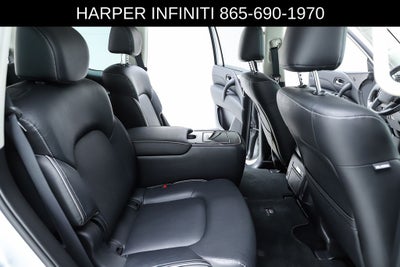 2023 INFINITI QX80 LUXE