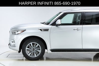 2023 INFINITI QX80 LUXE