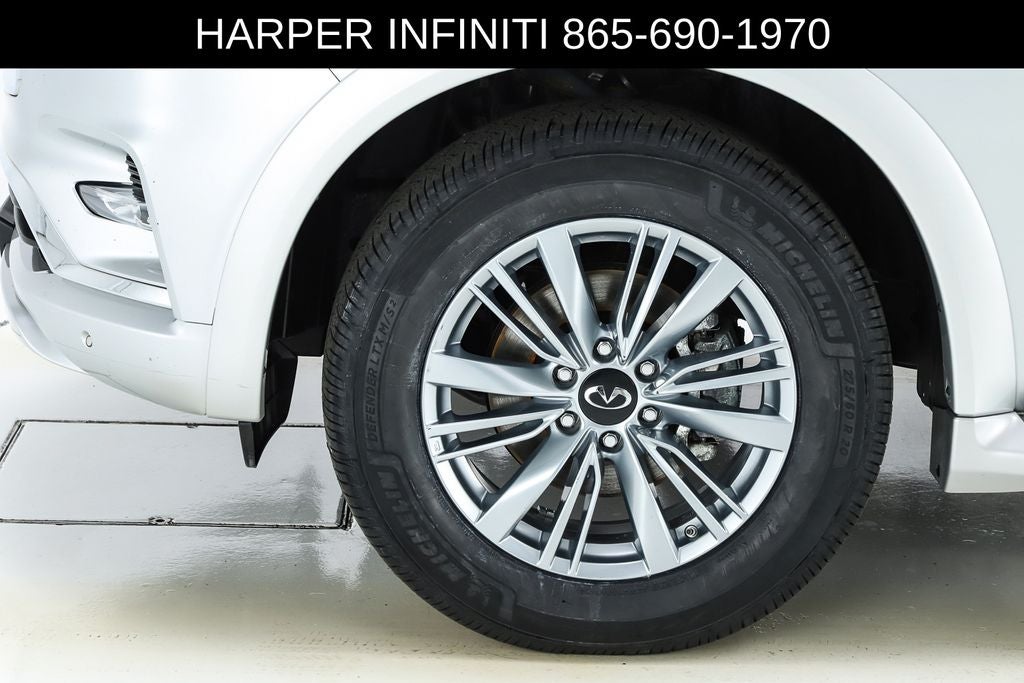 2023 INFINITI QX80 LUXE