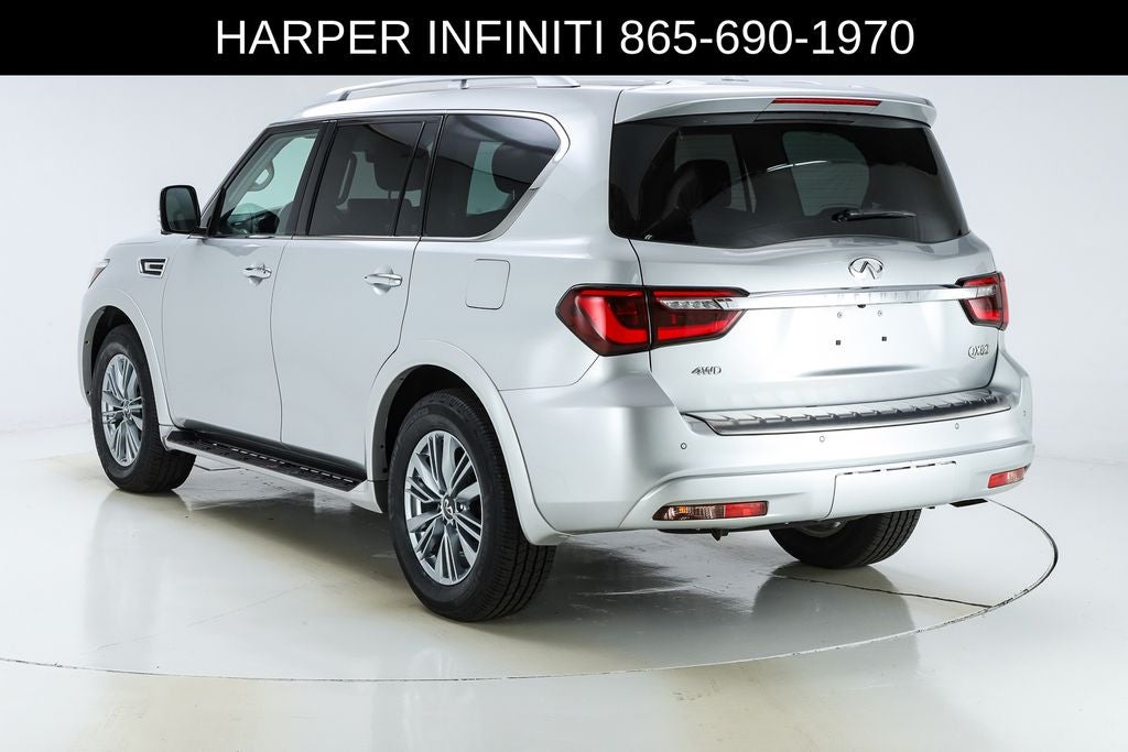 2023 INFINITI QX80 LUXE