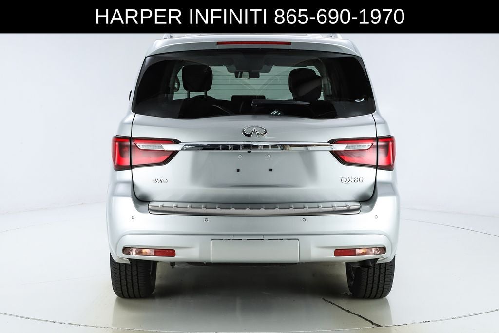 2023 INFINITI QX80 LUXE