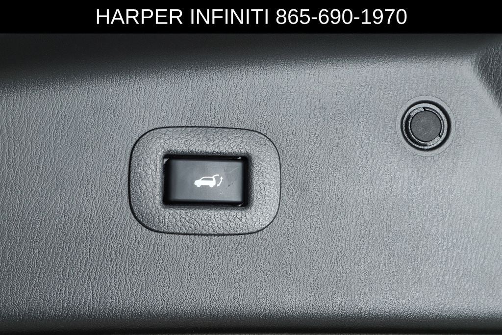 2023 INFINITI QX80 LUXE