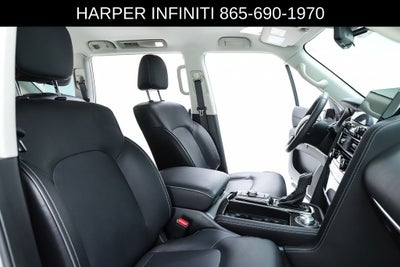 2023 INFINITI QX80 LUXE