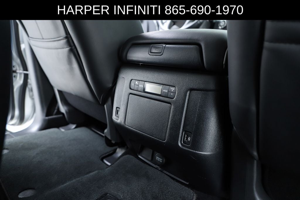 2023 INFINITI QX80 LUXE