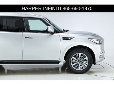 2023 INFINITI QX80 LUXE