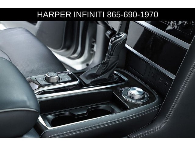 2023 INFINITI QX80 LUXE