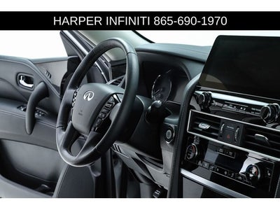 2023 INFINITI QX80 LUXE