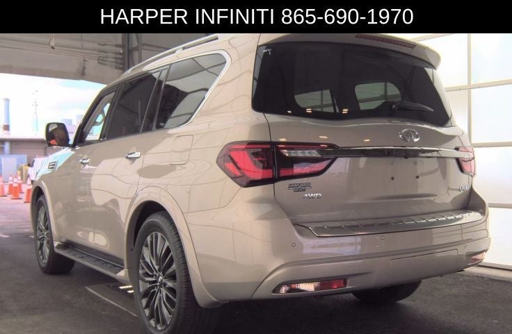 2023 INFINITI QX80 Premium Select