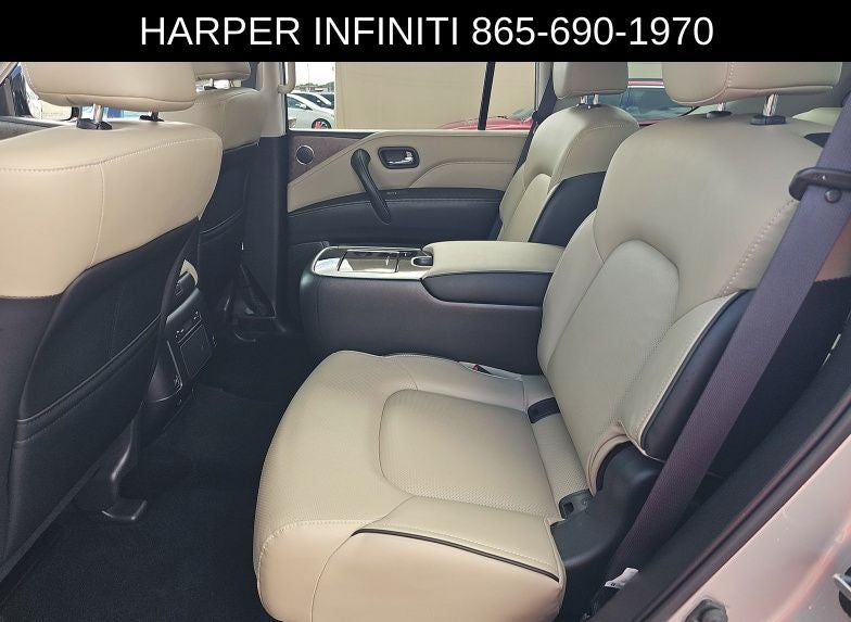 2023 INFINITI QX80 Premium Select