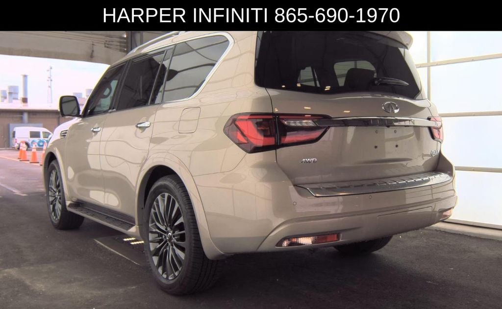 2024 INFINITI QX80 Premium Select