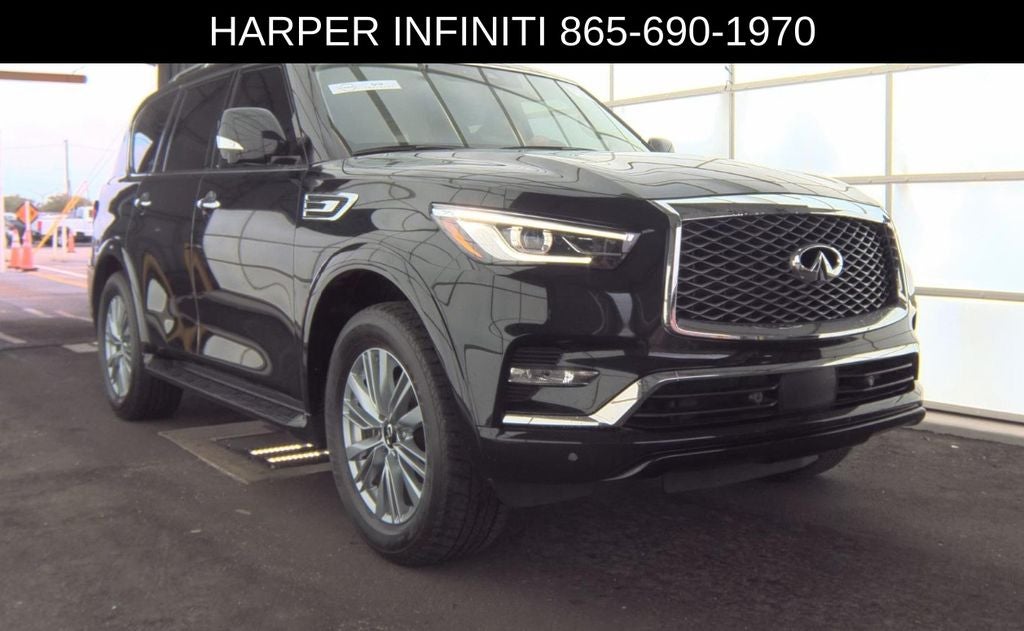 2024 INFINITI QX80 LUXE