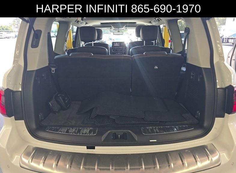 2023 INFINITI QX80 Premium Select