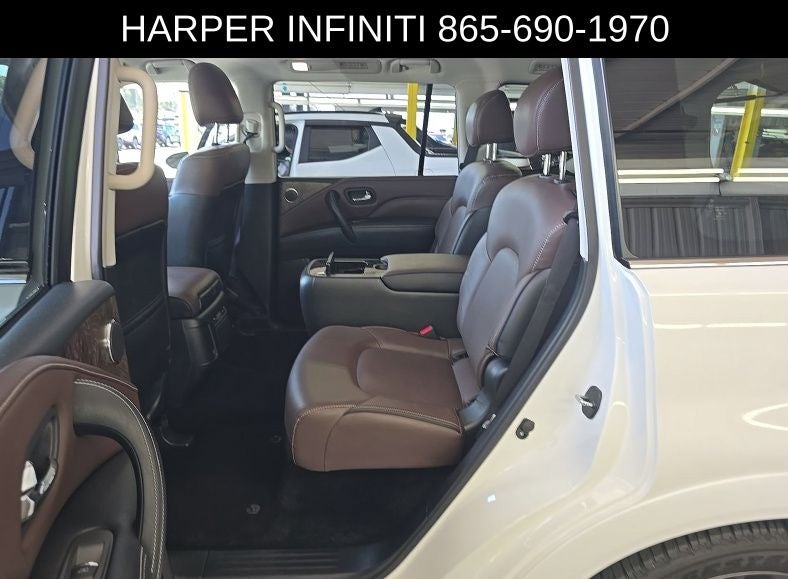2023 INFINITI QX80 Premium Select