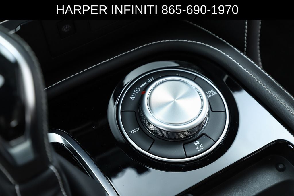 2024 INFINITI QX80 Premium Select